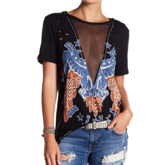 Mesh Panel Graphic Tee Olive - Picture 5 of 8